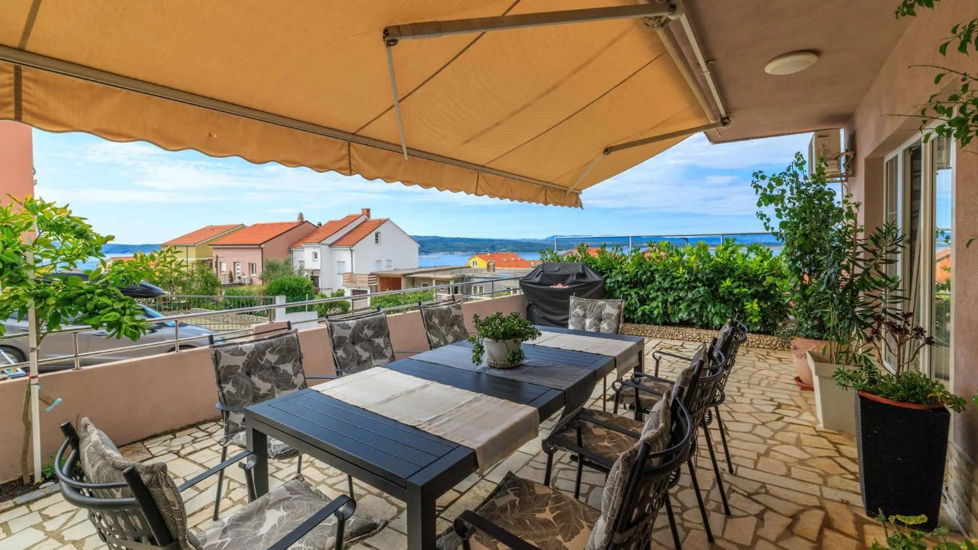 Apartment In Crikvenica 5468