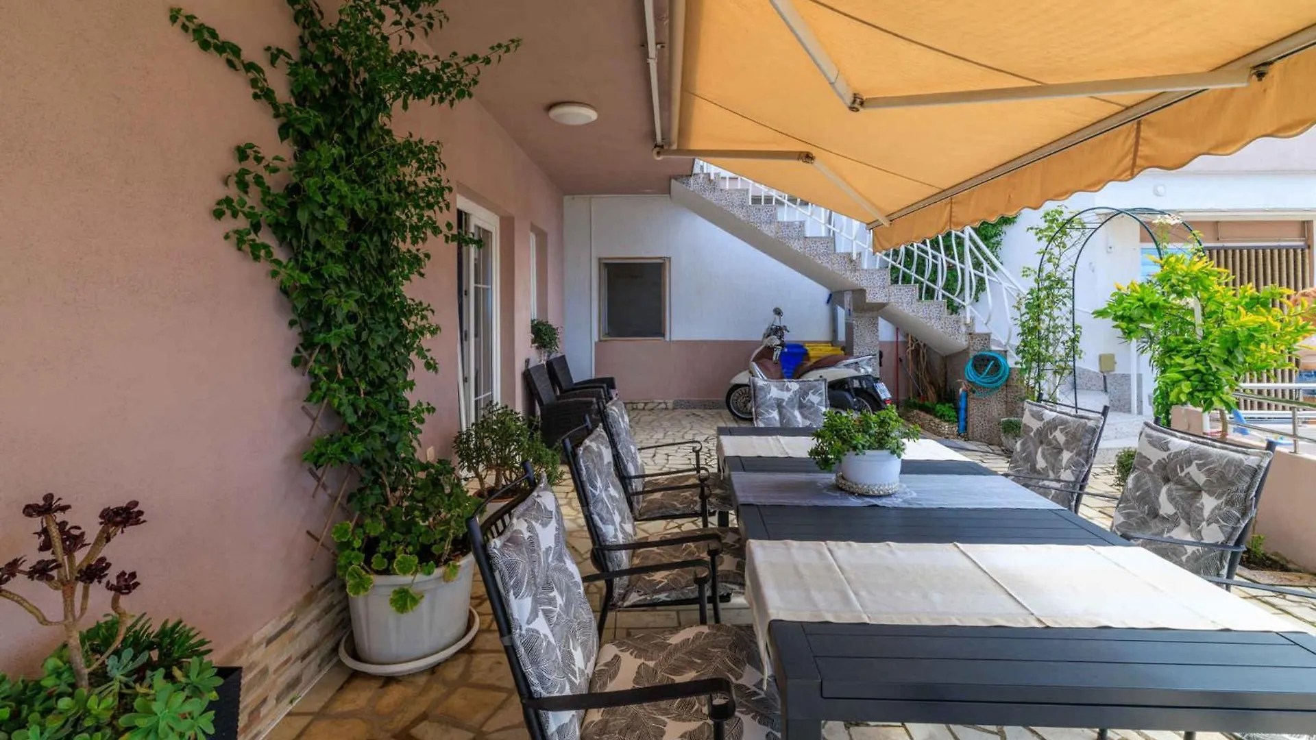 Apartment In Crikvenica 5468