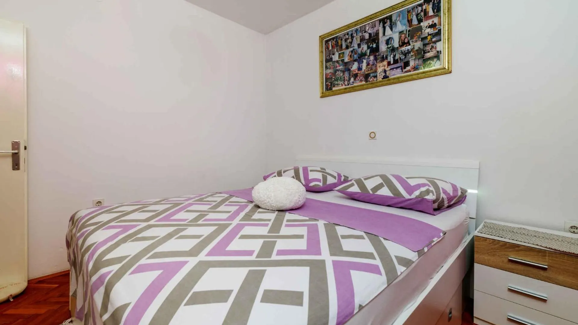 Apartment In Crikvenica 5468